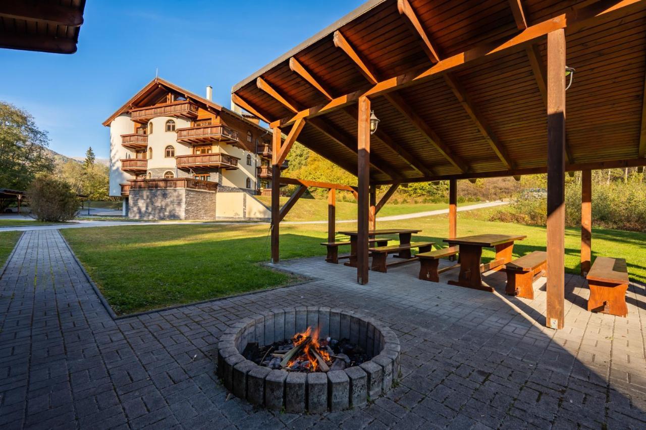 Apartment Amelia Tale, View Of Chopok From Large Terrace, In The Nature Horná Lehota Exteriér fotografie